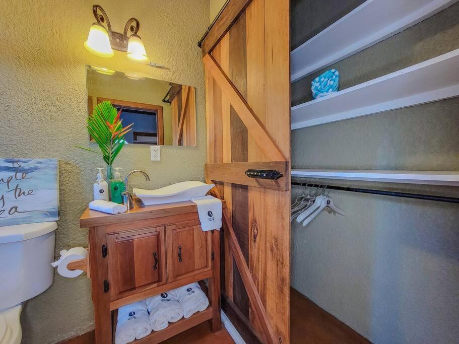 Vive Utila - Bed & Breakfast Exterior photo