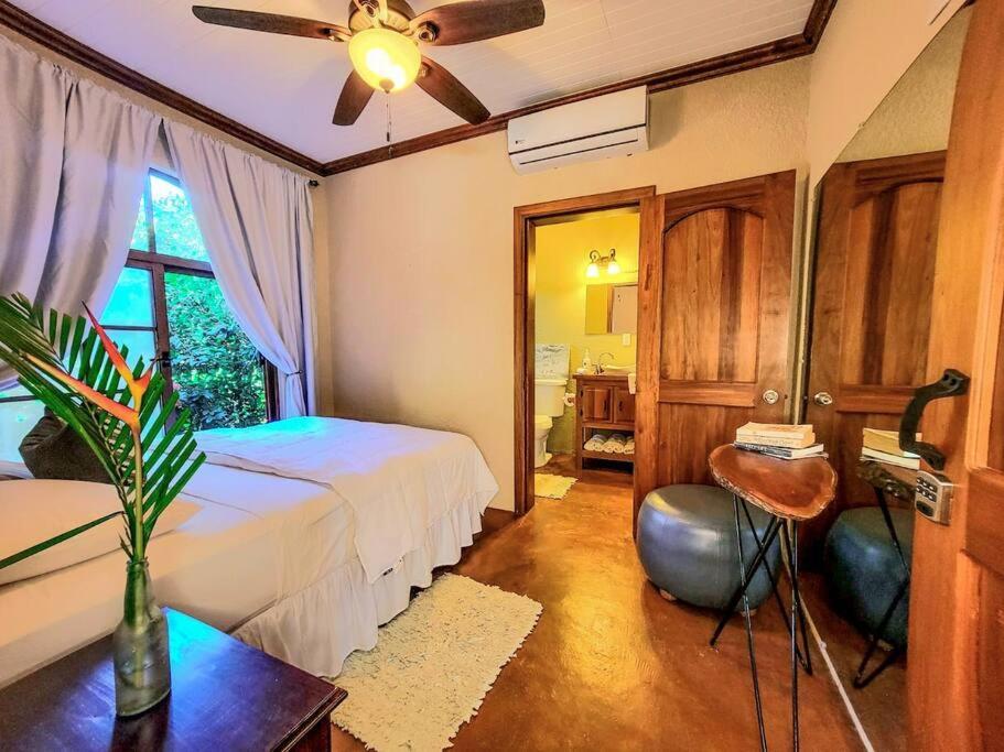 Vive Utila - Bed & Breakfast Exterior photo